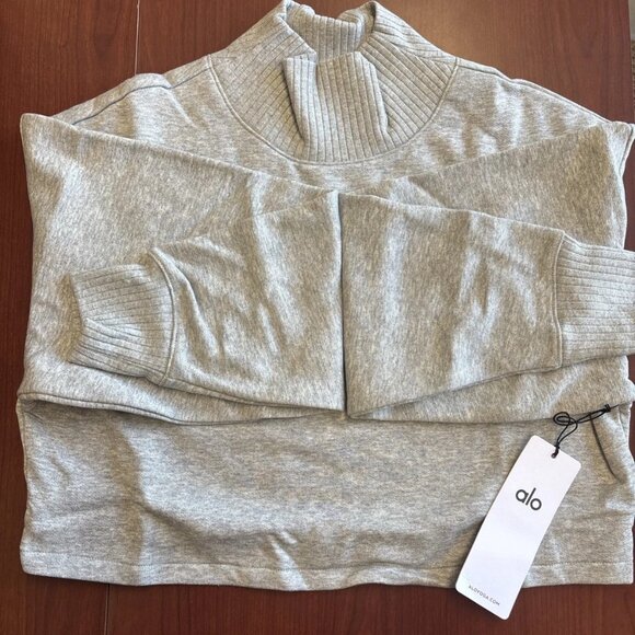 Alo Yoga Cropped Serenity Coverup And Serenity Wide Leg Sweatpant Grey In Set - Picture 2 of 7